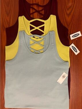 NWT- Old Navy girls tanks